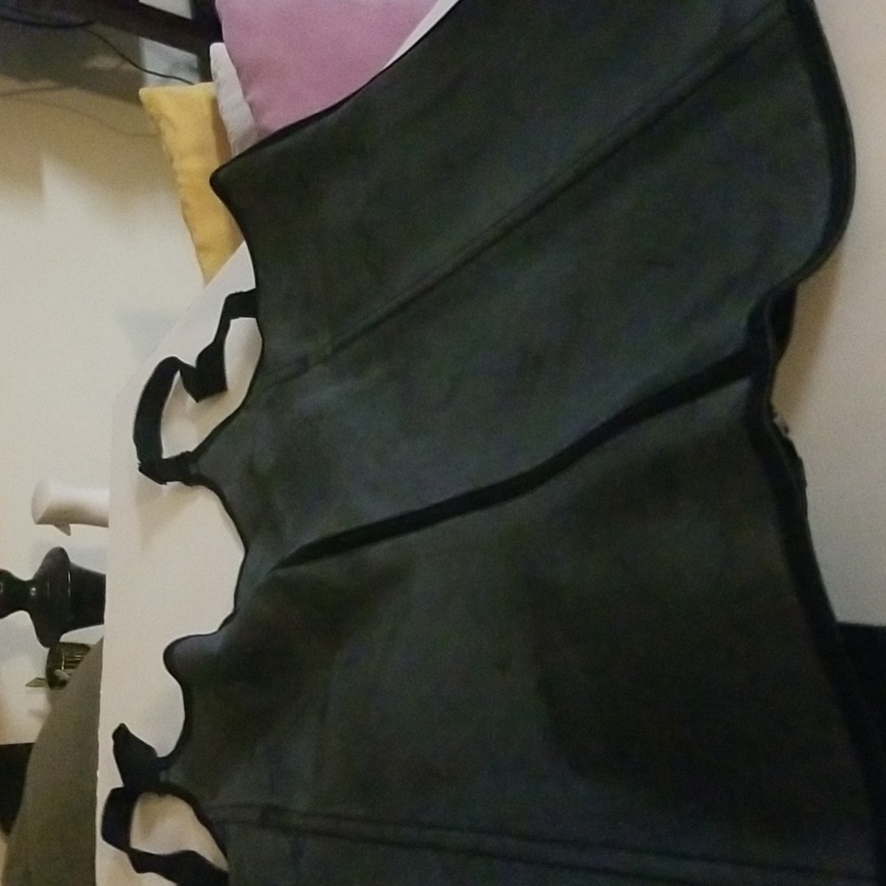 Shapewear - Picture 2 of 3